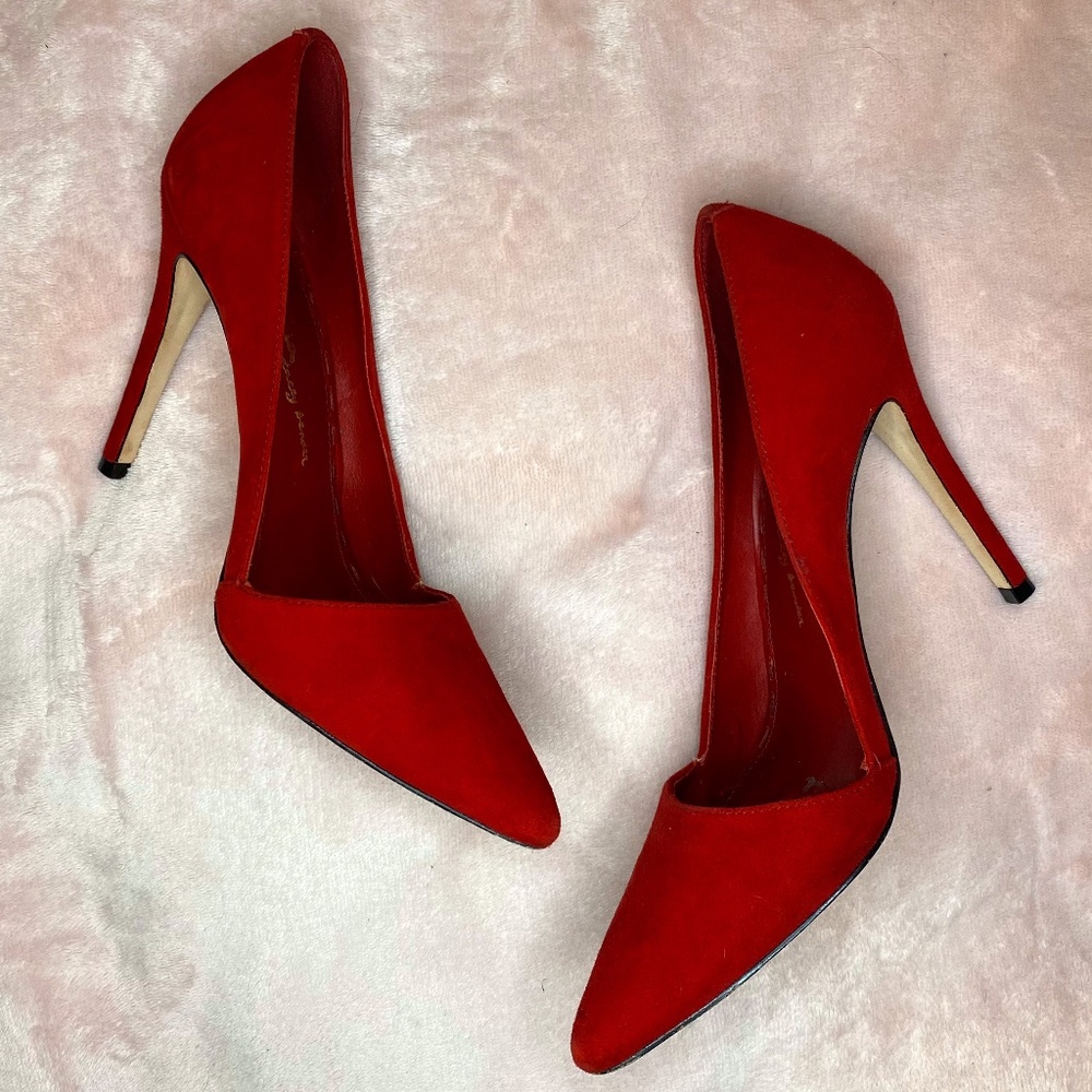 Alice & Olivia red suede heels size 38.5 (8)